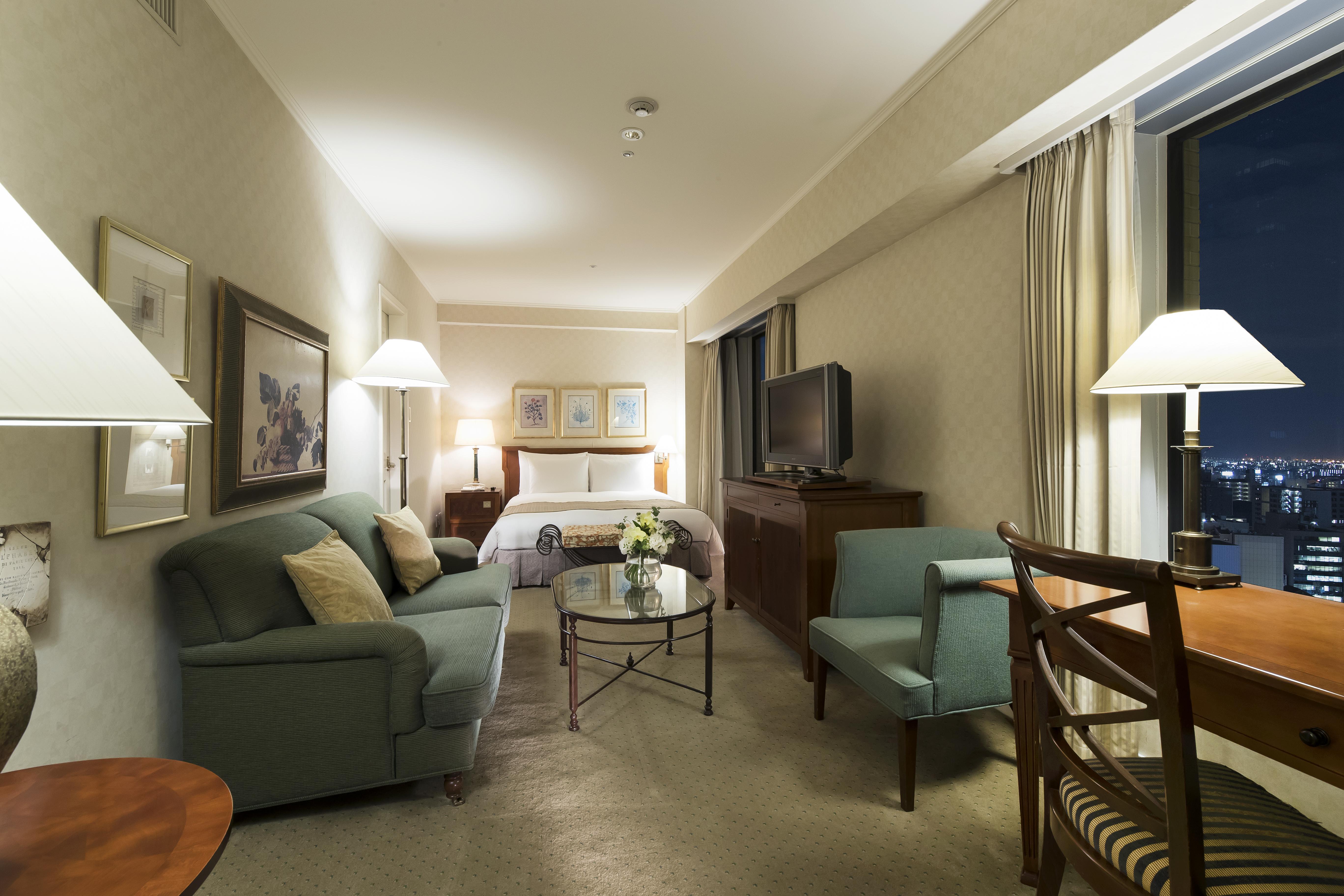 Nagoya Kanko Hotel Екстер'єр фото A suite at the Four Seasons Hotel, Tokyo