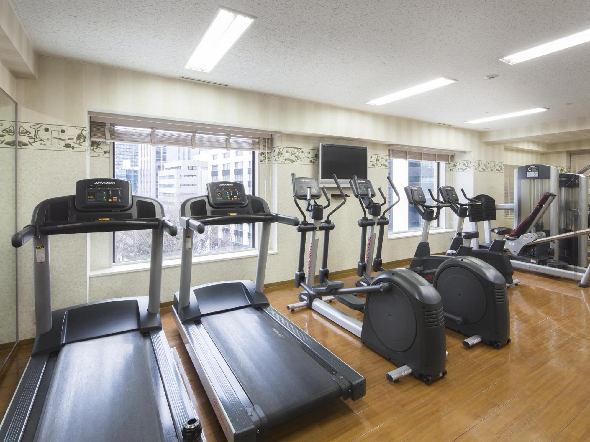 Nagoya Kanko Hotel Екстер'єр фото A gym at a hotel