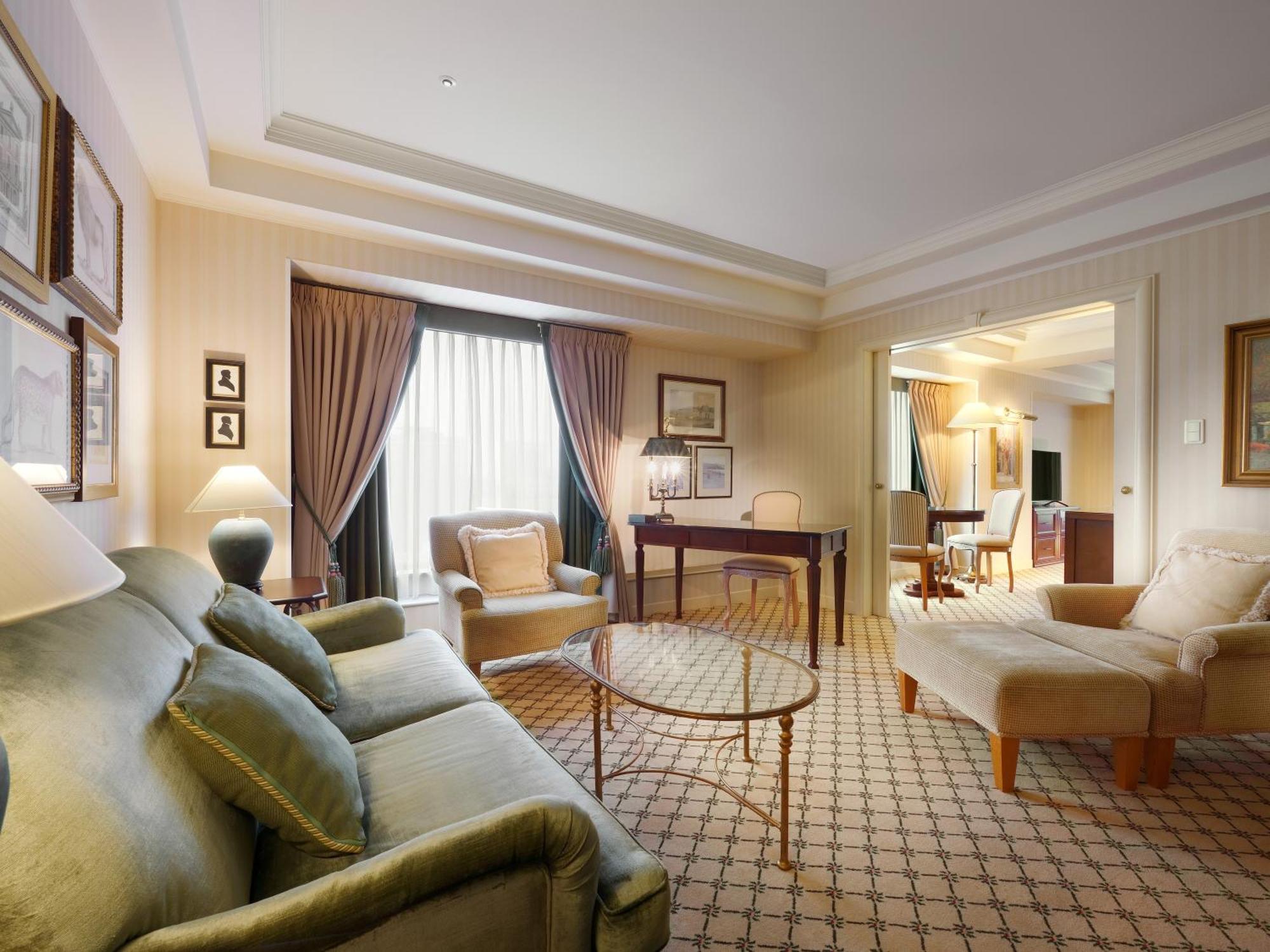 Nagoya Kanko Hotel Екстер'єр фото A suite at the hotel